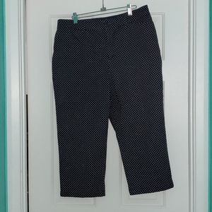 Croft and Barrow classic fit Capris
